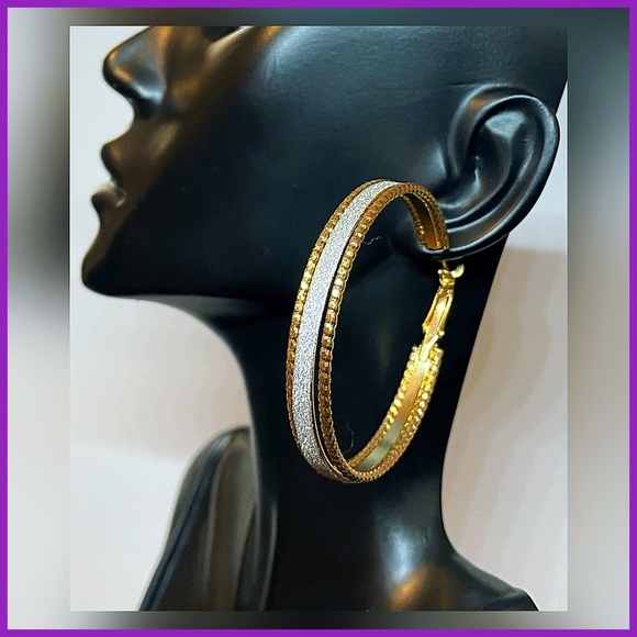 Steve Madden Glitter Inset Gold Hoop Earring - Picture 1 of 6